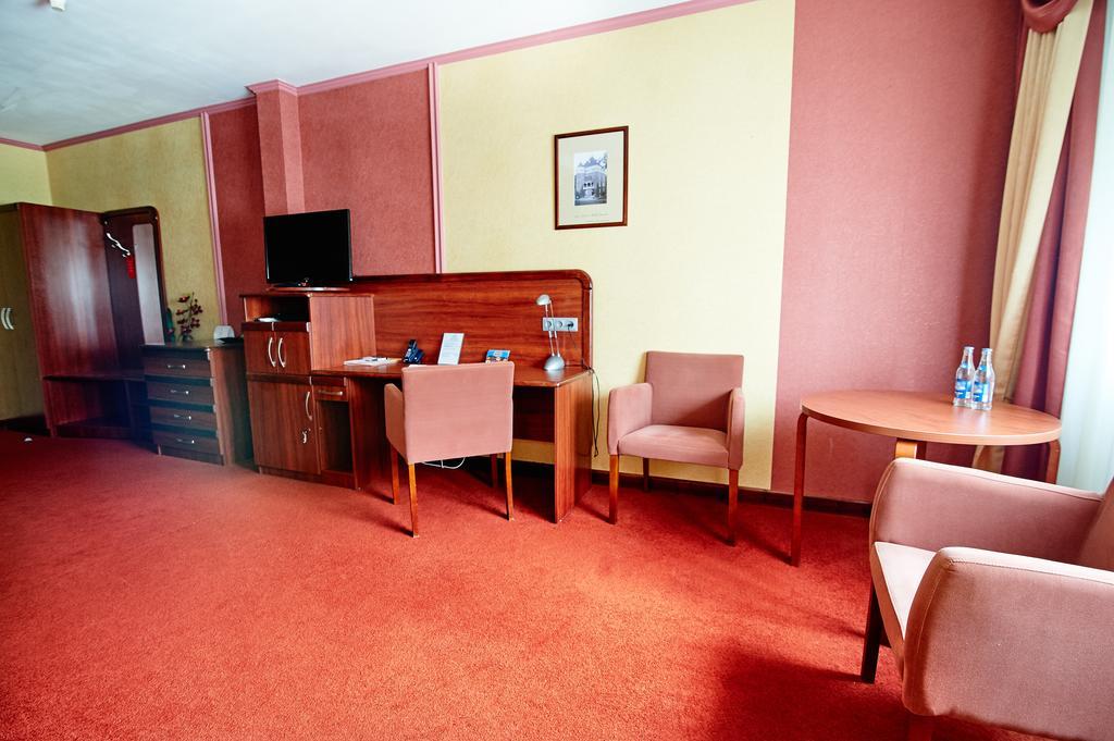 Hotel Polski Mielec Extérieur photo